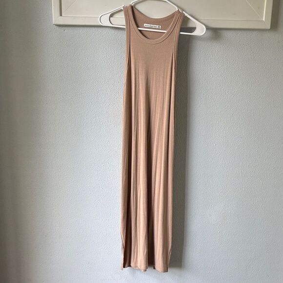 Abercrombie & Fitch Dresses & Skirts - Abercrombie & Fitch Ribbed Jersey Knit tank Midi Dress